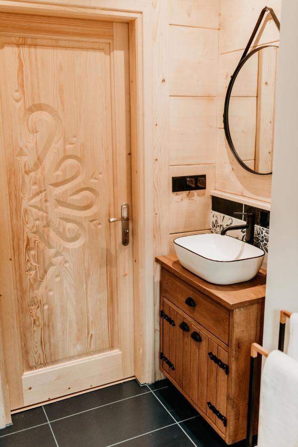 Babiogorska Chata - Dom Z Bali Z Jacuzzi I Sauna Zawoja Kültér fotó
